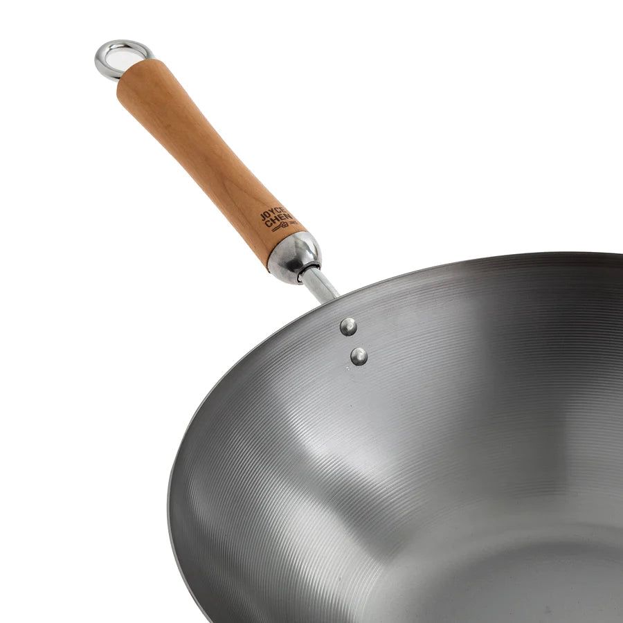 https://www.kooihousewares.com/cdn/shop/files/escali-woks-escali-joyce-chen-14-carbon-steel-wok-birch-handles-32096025083939_1800x1800.webp?v=1694722498