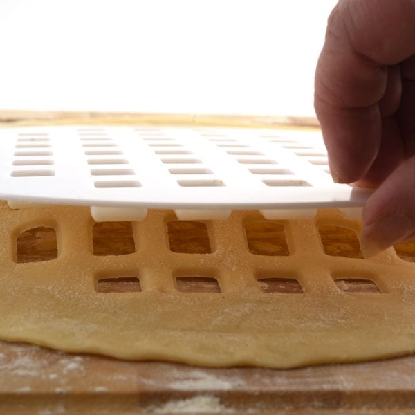 Lattice Pie Crust Cutter (9.75)